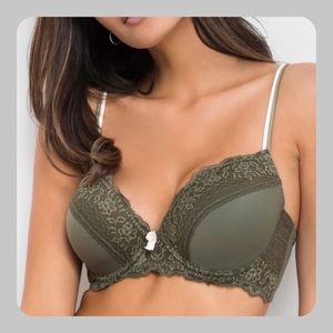🟢 Bra & Panties Set 🟩